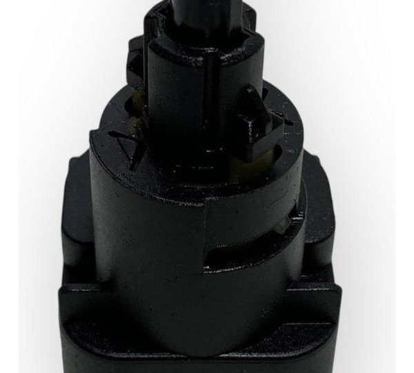 Sensor Interruptor Pedal Volkswagen Gol Gol G5 Fox 6q0945511