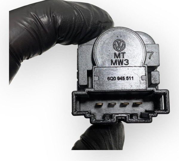 Sensor Interruptor Pedal Volkswagen Gol Gol G5 Fox 6q0945511