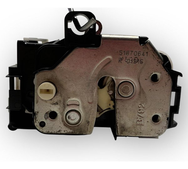 Fechadura Porta Traseira Esquerda Fiat Palio 1.0 2015