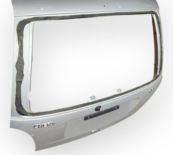 Tampa Traseira Chery Qq 2011 2012 2013 2014 2015 016 Detalhe