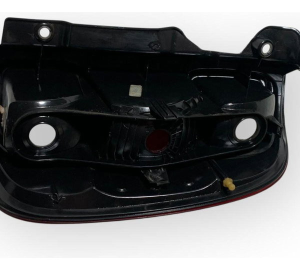 Lanterna Traseira Esquerda Fiat Uno Vivace 2010/2014