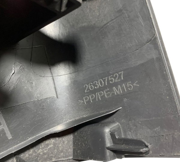 Moldura Interna Retrovisor Esquerdo Gm Onix Turbo Preto