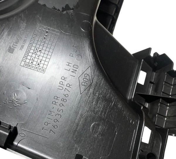 Suporte Tampao Bagagito Esquerdo Renault Kwid Preto