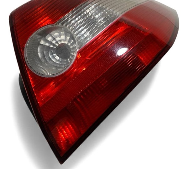 Lanterna Traseira Megane Sedan 2006/2009 Direito/passageiro