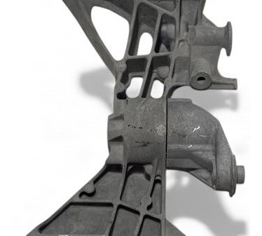 Suporte Do Alternador Mercedes A160/190 1999/2005