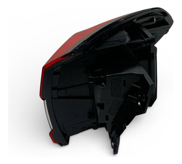 Lanterna Traseira Esquerda Fiat Argo 2019 (detalhe)