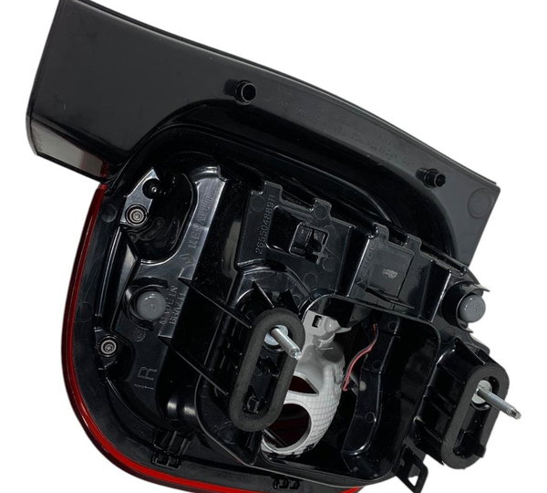 Lanterna Traseira Direita Renault Duster 1.6 2021