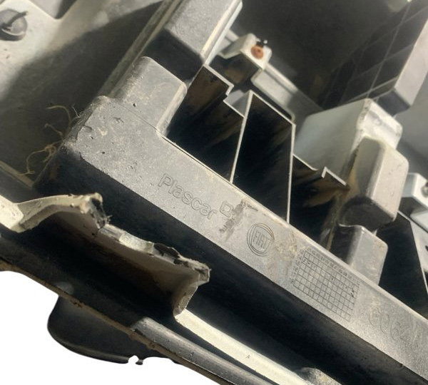 Parachoque Traseiro Fiat Novo Uno Way 2014/2021 (c/avaria)