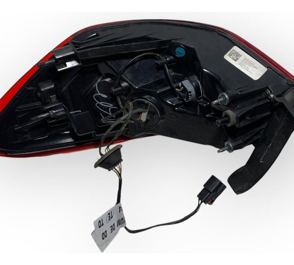 Lanterna Led Traseira Esquerda Chevrolet Onix Plus 2020/2024