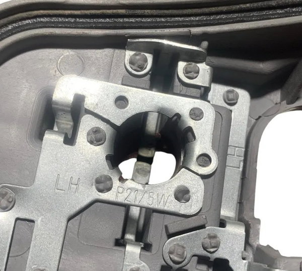 Soquete Circuito Lanterna Tras Le Volkswagen Fox 2014/2020