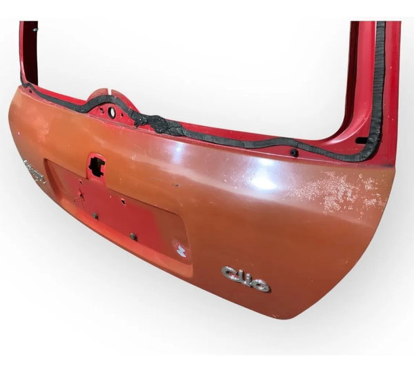 Tampa Traseira Renault Clio 2001 C/detalhes