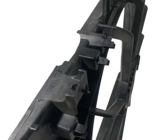 Defletor Ventoinha Radiador March Versa 2015/2021 (detalhe)
