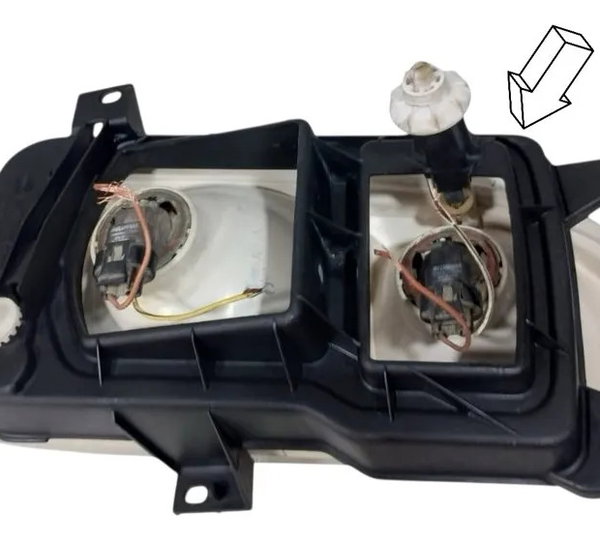 Farol Dianteiro Esquerdo Vidr. Golf 1991 A 2003 C/detalhe Esquerdo/motorista