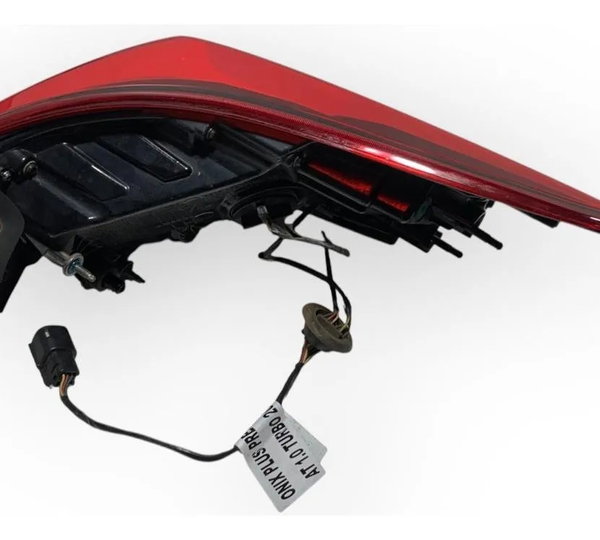 Lanterna Led Traseira Esquerda Chevrolet Onix Plus 2020/2024 Esquerdo/motorista Vermelho