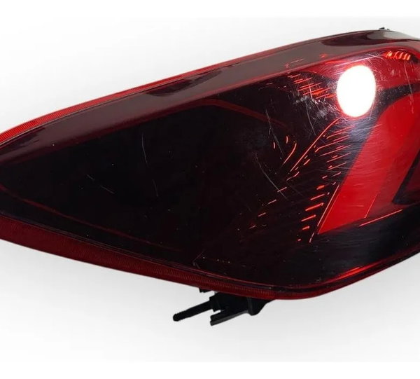 Lanterna Led Traseira Esquerda Chevrolet Onix Plus 2020/2024 Esquerdo/motorista Vermelho