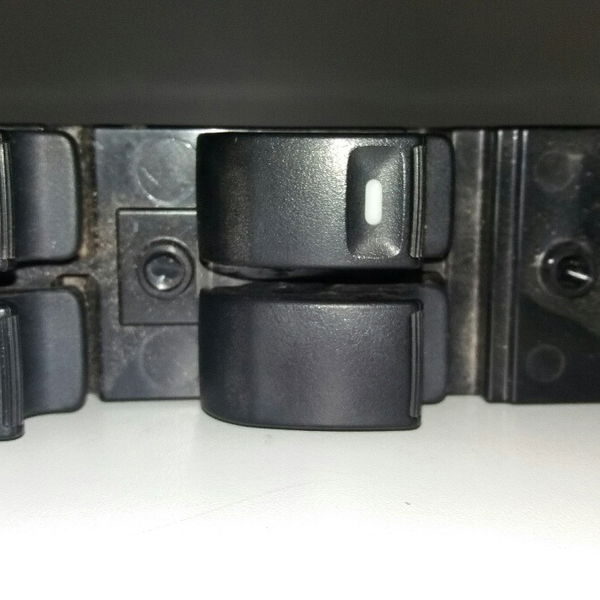 Comando De Vidro Triton 2013 Original Cx87 Plastico