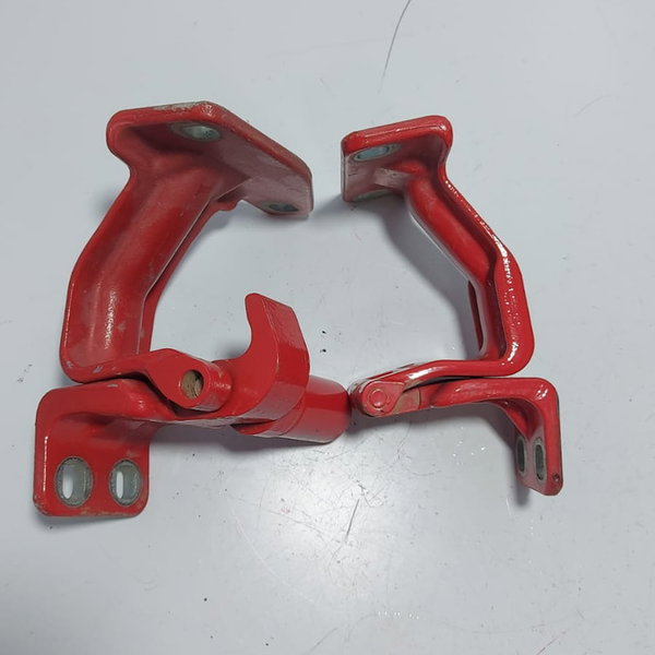 Dobradiça Da Tampa Traseira Lado Direito Toro Volcano Cx505