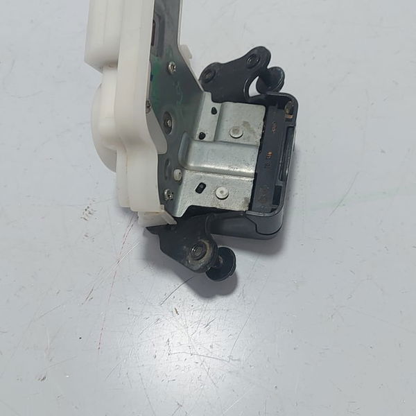 Fechadura Da Tampa Traseira Toyota Corolla Cross 2022 Cx509