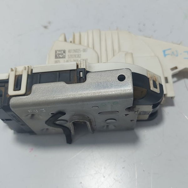 Fechadura Porta Dianteira Direita Fiat Toro 2017 Cx510