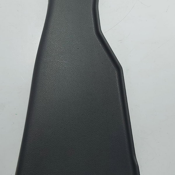 Acabamento Inferior Coluna Traseira Direita Amarok 12 Cx512