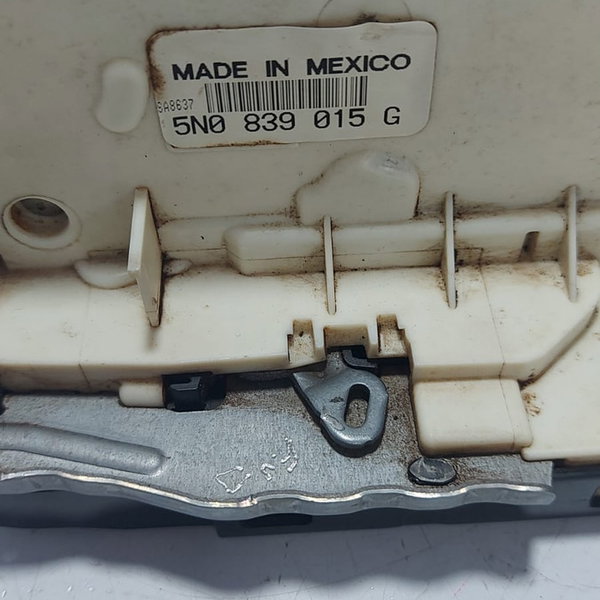 Fechadura Traseira Esquerd Volkswagen Amarok 2013 2014 Cx513