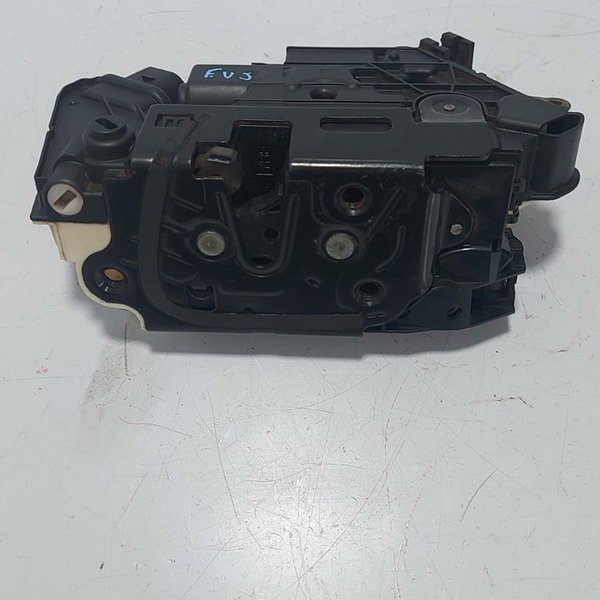 Fechadura Traseira Esquerd Volkswagen Amarok 2013 2014 Cx513