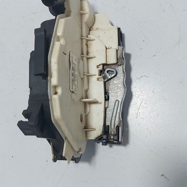 Fechadura Traseira Esquerd Volkswagen Amarok 2013 2014 Cx513