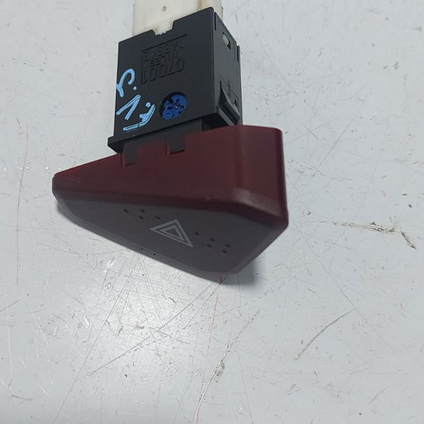 Botão De Alerta Pajero Full 2004 Cx514 Vermelho