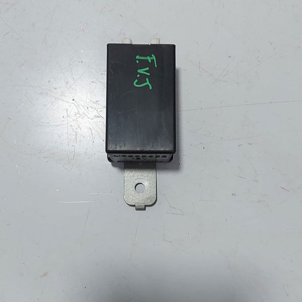 Módulo Relé Controle Retrovisor Pajero Full Mr583832 Cx517