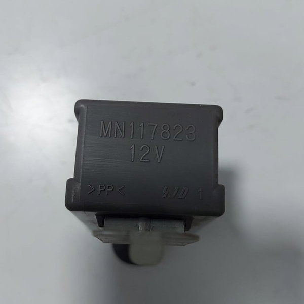 Módulo Relé Pisca Mtsubishi Pajero Full 2005 Mn117823 Cx517