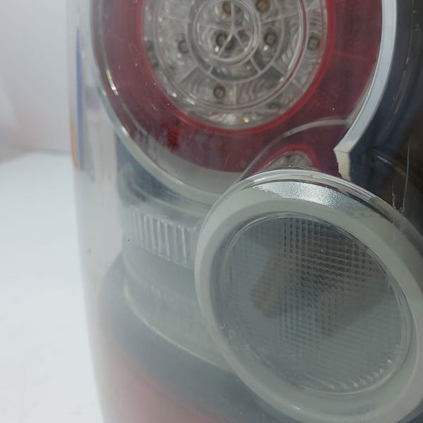 Lanterna Esquerda Range Rover Sport 2010 (com Detalhes)cx561 Esquerdo/motorista Transparente