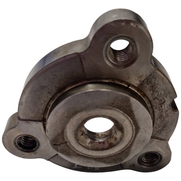 Suporte Polia Do Comando Discovery 4 V6 Diesel Cx627