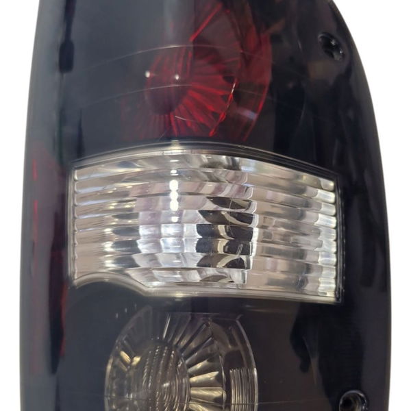 Lanterna Traseira Direita Ranger 2005 Cx632 Direito/passageiro