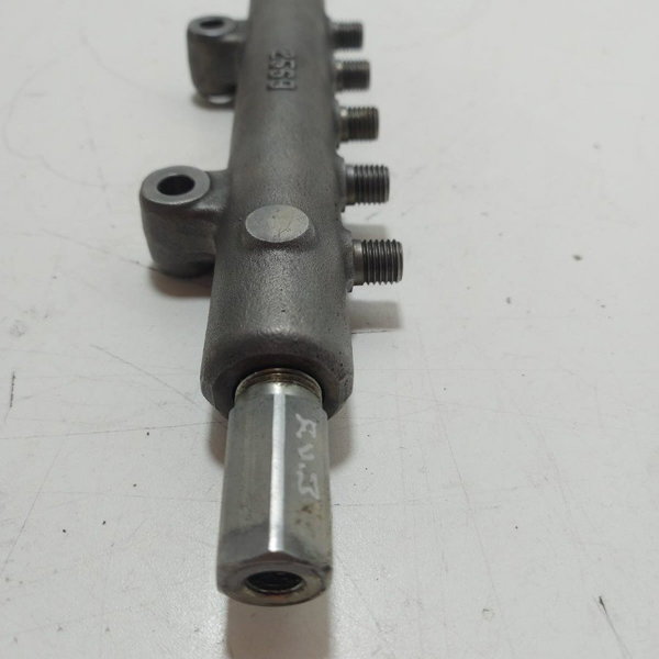 Flauta Dos Bicos Inj C/ Sensor Nissan Frontier 2.5 11 Cx119