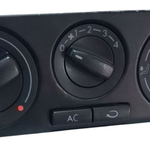 Comando Ar  Cond. Golf  1.6 2001 /2006 Cx643