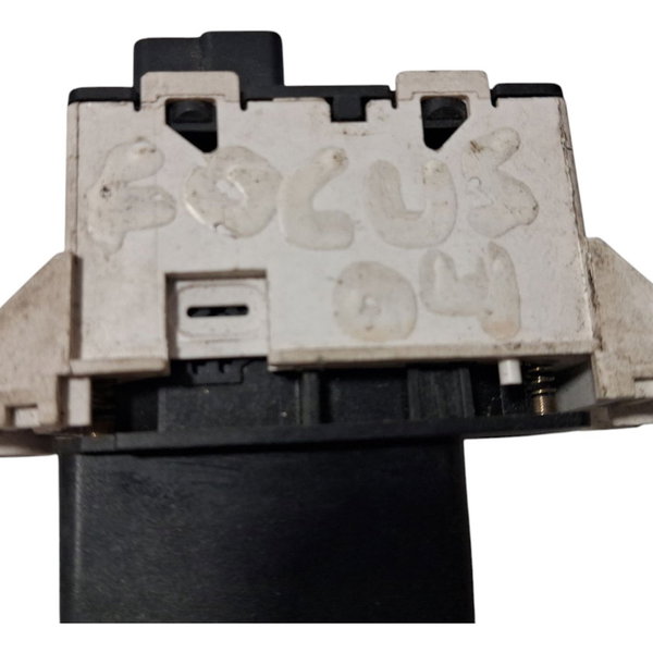 Botão Alerta Painel Ford Focus  2004 A 2008 Cx651 Preto