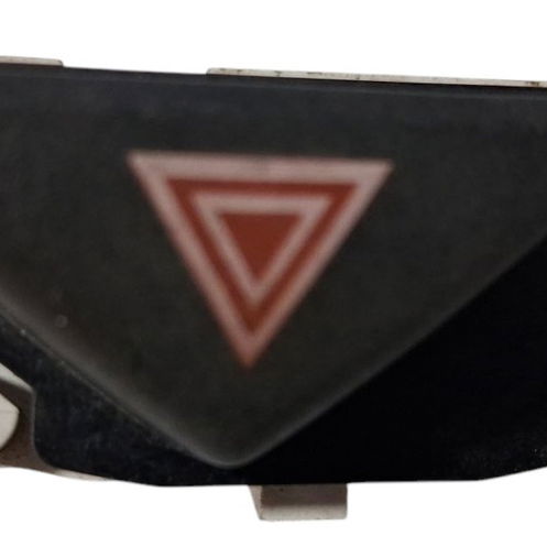 Botão Alerta Painel Ford Focus  2004 A 2008 Cx651 Preto