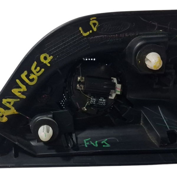 Moldura Retrovisor Int L. D C/auto Falante Ranger 2019 Cx685