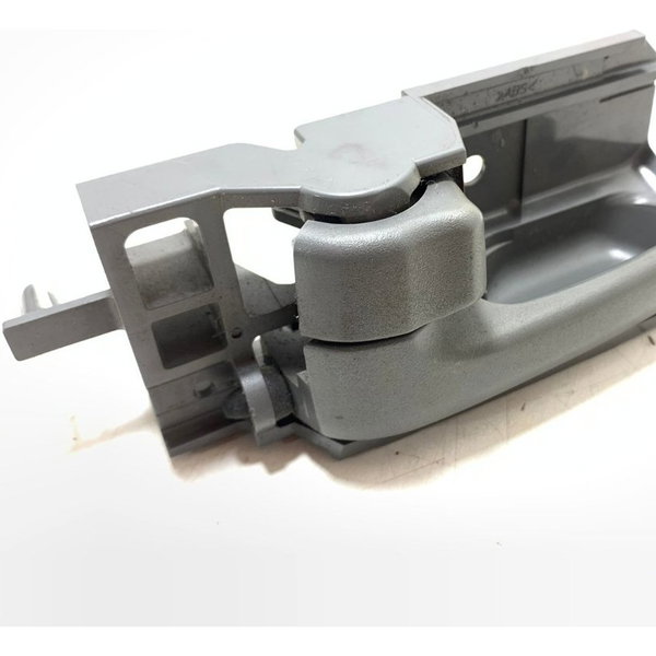 Maçaneta Interna Esquerda Toyota Hilux 05/15 Cx339