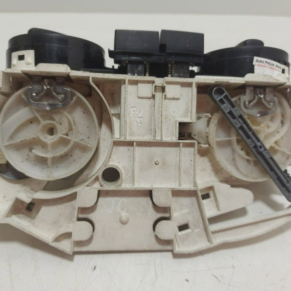 Comando Ar  Cond. Sem Moldura Golf 99/07 Cx133