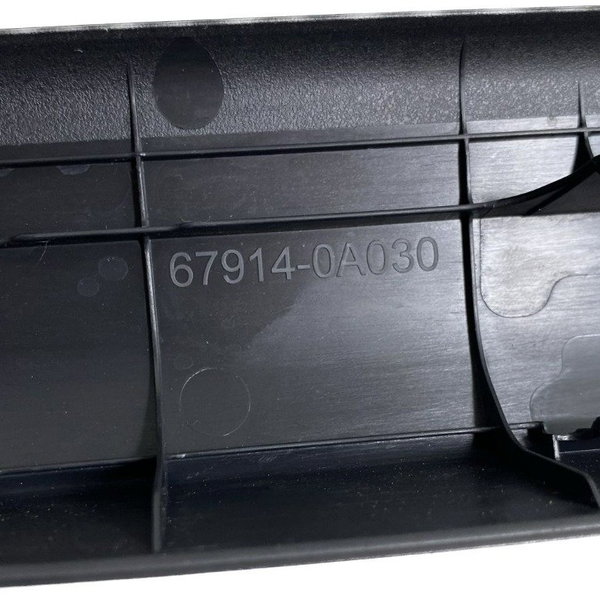 Soleira Porta Dianteira Direita Toyota Corolla Cross 21/23