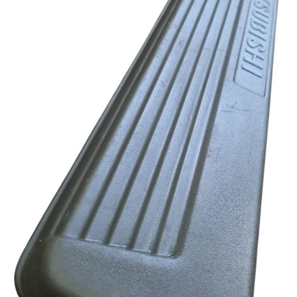Soleira Dianteira Porta Pajero Full 2005