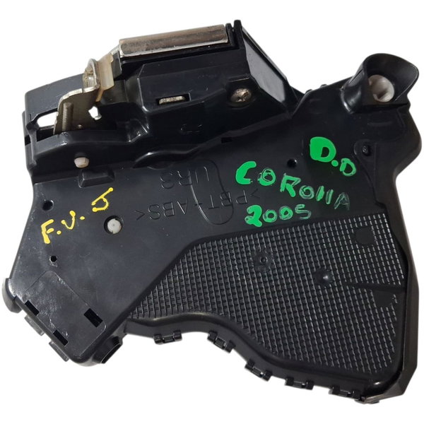 Fechadura Porta Diant. Direita Corolla 2005 Cx692 Preto