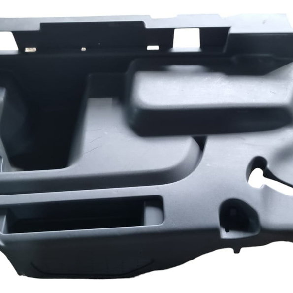 Acabamento Porta Malas Lado Direito  Discovery Sport 2015