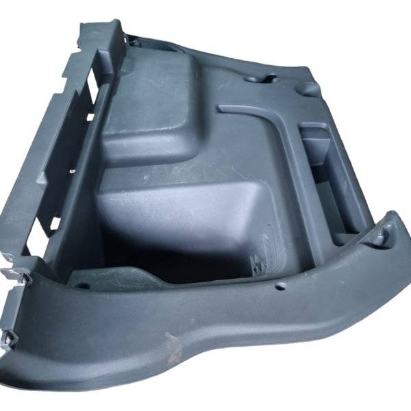 Acabamento Porta Malas Lado Direito  Discovery Sport 2015