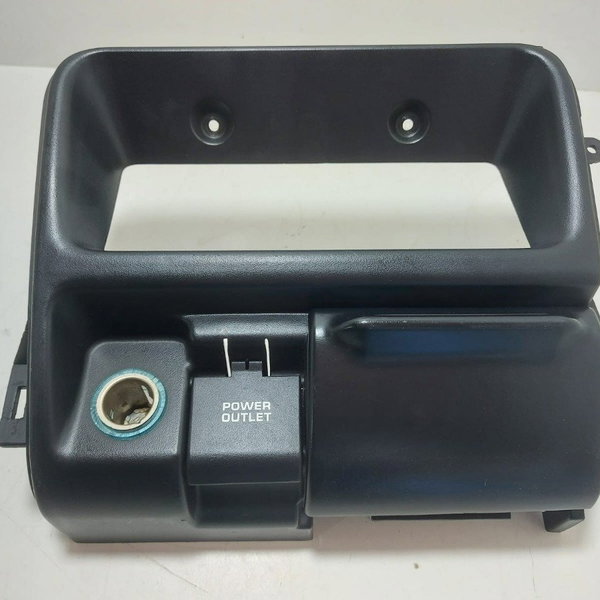 Moldura Central C/ Cinzeiro Grand Cherokee Laredo 98  Cx182