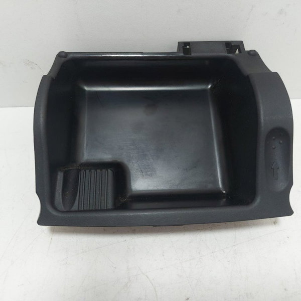 Acabamento Cinzeiro Dianteiro C320 2002 Cx34