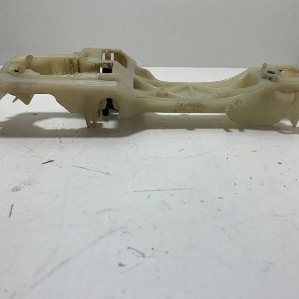 Suporte Maçaneta Porta D. E Ext. Sorento 2012 Cx04