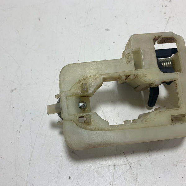 Suporte Maçaneta Porta D. E Ext. Sorento 2012 Cx04