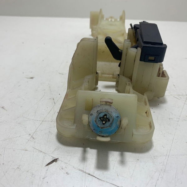 Suporte Maçaneta Porta D. E Ext. Sorento 2012 Cx04